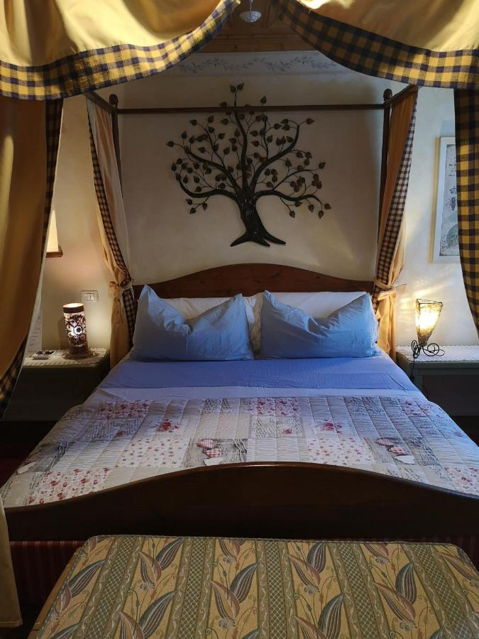 East Wind Bed & Breakfast Medea Dış mekan fotoğraf