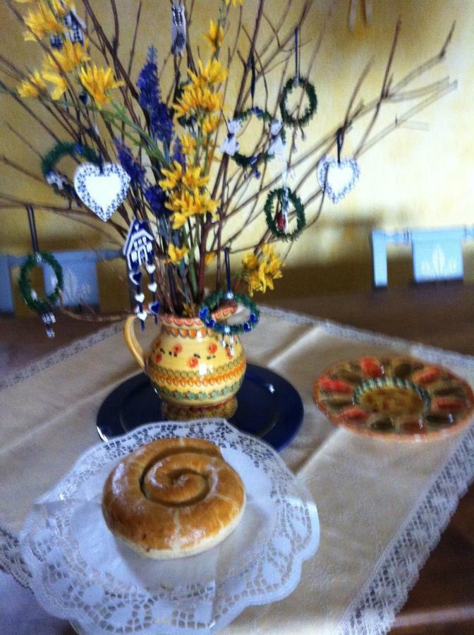 East Wind Bed & Breakfast Medea Dış mekan fotoğraf