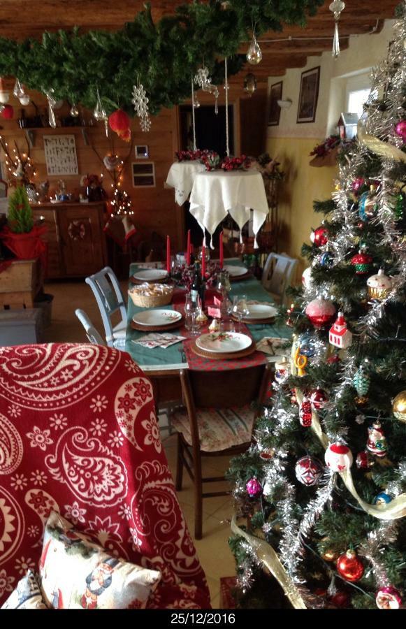 East Wind Bed & Breakfast Medea Dış mekan fotoğraf
